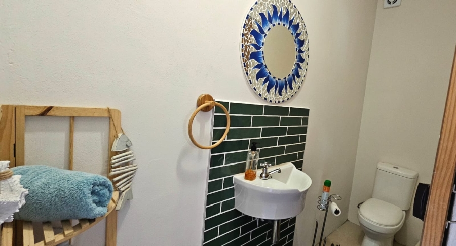 6 Bedroom Property for Sale in Franskraal Western Cape